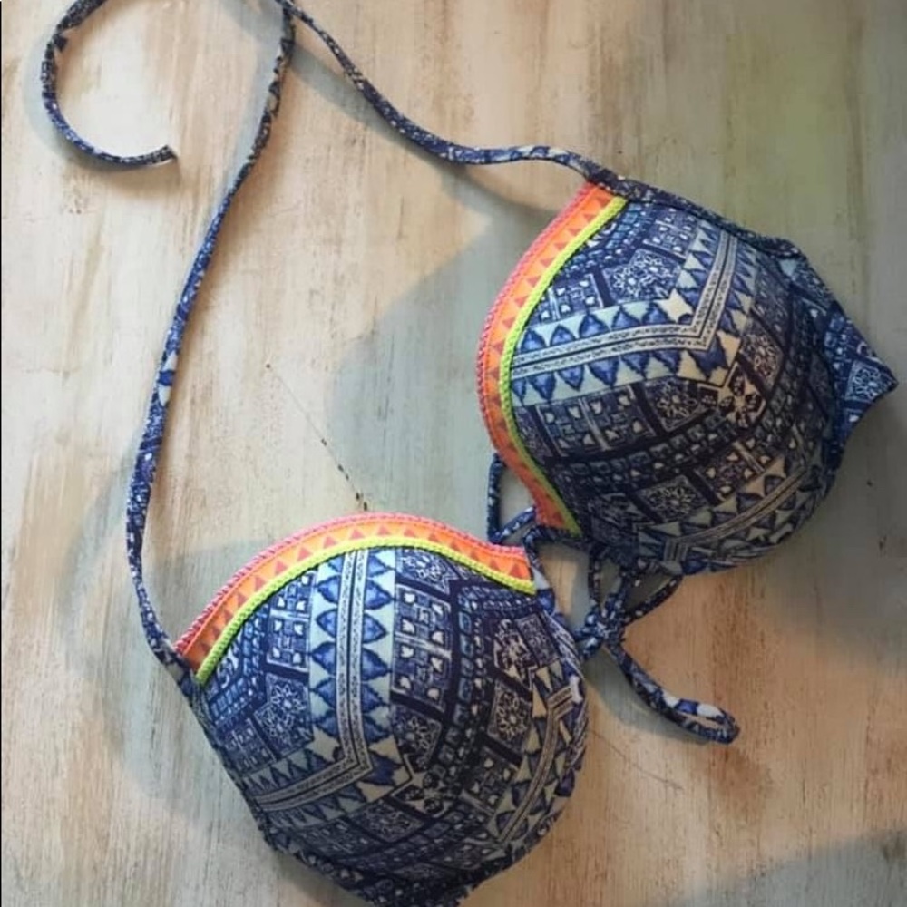 Victoria’s Secret Bikini Top